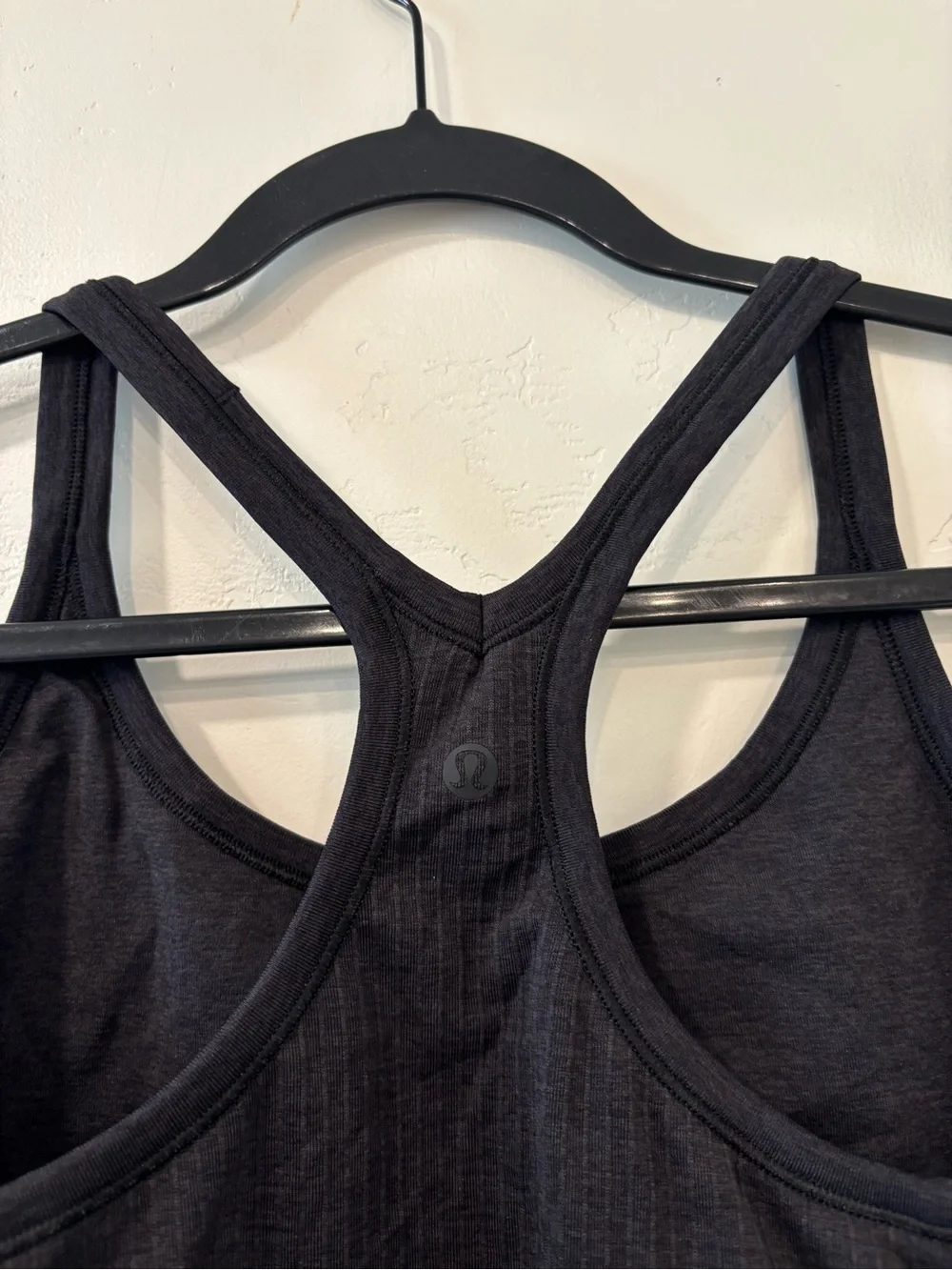 Lululemon Top Womens 10 Black Ebb To Street Tank II B/C Cup Bra Seamless Padded
